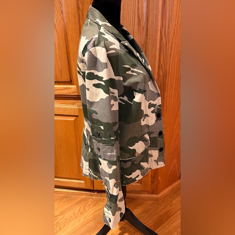 Zadig & Voltaire Virginia Camo Raw-Edge Button-Front Cotton Blazer Jacket‎ Large - Picture 5 of 16